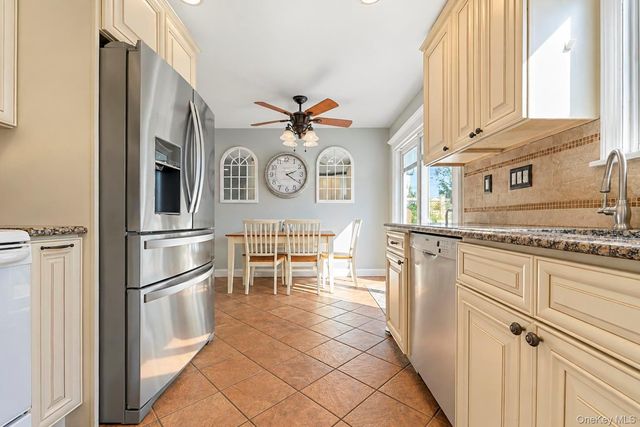 4027 Jean Avenue, Bethpage, NY 11714
