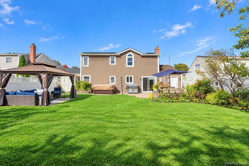 4027 Jean Avenue, Bethpage, NY 11714 — photo 3