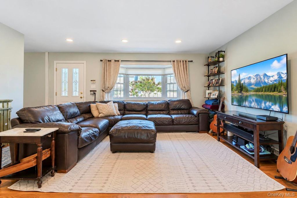 4027 Jean Avenue, Bethpage, NY 11714 — photo 4
