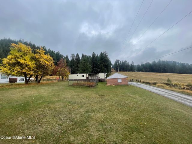 56 Midnight Dr, St. Maries, ID 83861