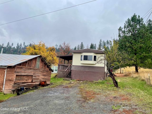 56 Midnight Dr, St. Maries, ID 83861