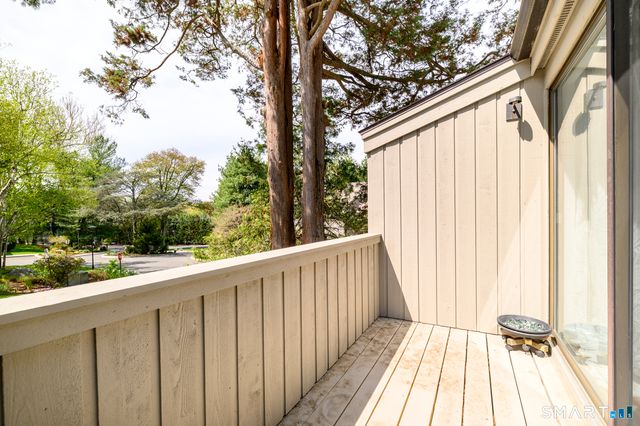 32 Whitney Glen 32, Westport, CT 06880