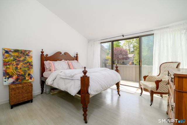 32 Whitney Glen 32, Westport, CT 06880