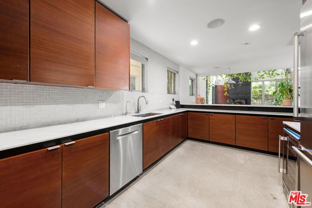 417 Venice Way, Venice (los Angeles), CA 90291