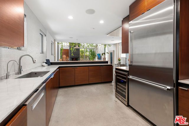 417 Venice Way, Venice (los Angeles), CA 90291