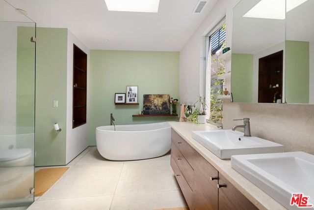 417 Venice Way, Venice (los Angeles), CA 90291
