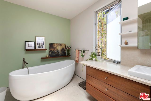 417 Venice Way, Venice (los Angeles), CA 90291