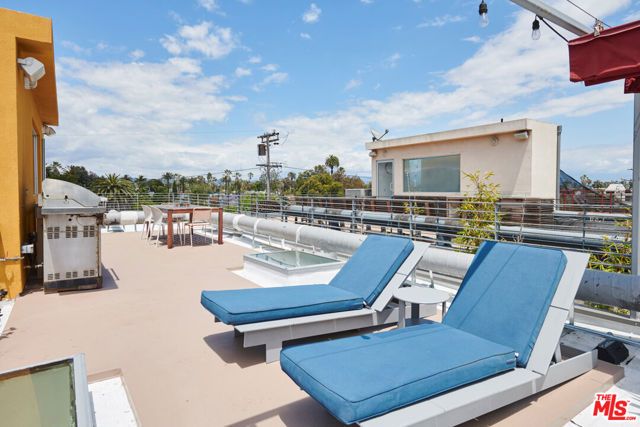 417 Venice Way, Venice (los Angeles), CA 90291