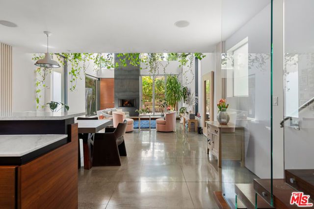 417 Venice Way, Venice (los Angeles), CA 90291