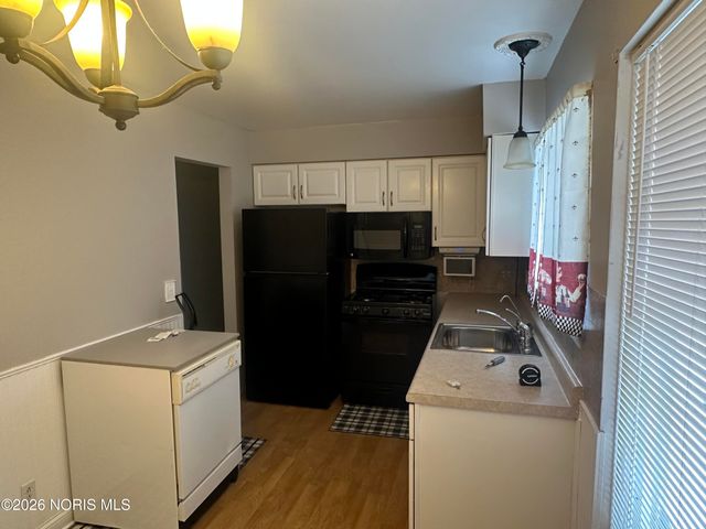 4039 Hill Avenue, Toledo, OH 43607