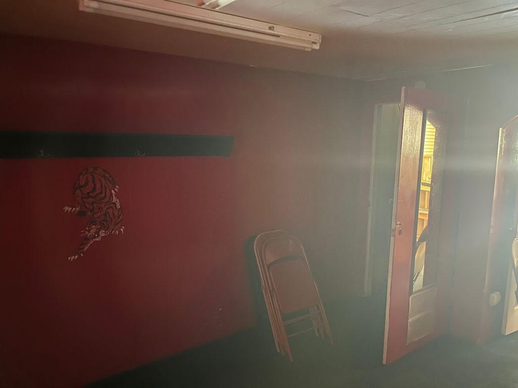 Image 10 of property listing at 320 W BROADWAY Avenue, Centralia, IL 62801