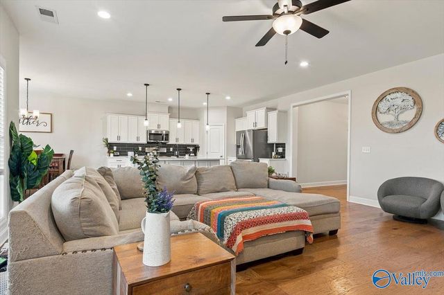 109 Nellies Way, Meridianville, AL 35759