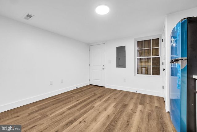 2731 ROUND RD, Baltimore, MD 21225