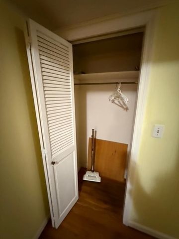 277 SE WOODLAWN Street, Madison, FL 32340