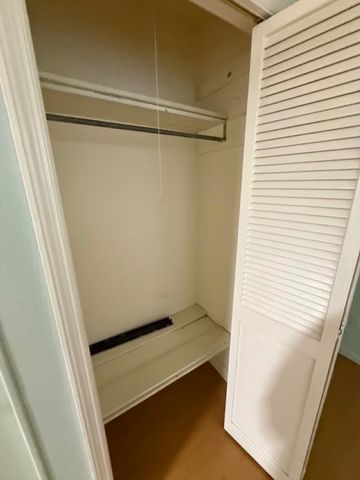 277 SE WOODLAWN Street, Madison, FL 32340