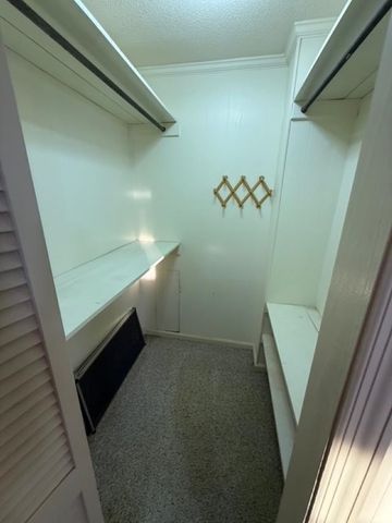 277 SE WOODLAWN Street, Madison, FL 32340