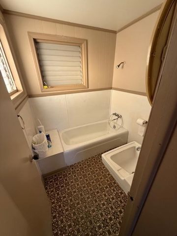 277 SE WOODLAWN Street, Madison, FL 32340