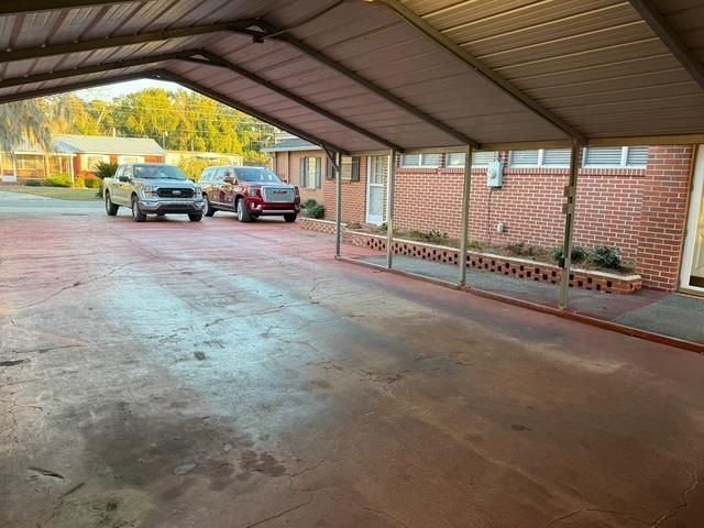 277 SE WOODLAWN Street, Madison, FL 32340