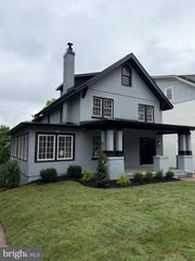 1400 NEWTON ST NE, Washington, DC 20017