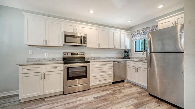 6033 34TH STREET W 38, Bradenton, FL 34210