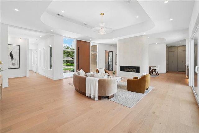 3239 Whitehall Drive, Dallas, TX 75229