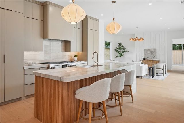 3239 Whitehall Drive, Dallas, TX 75229