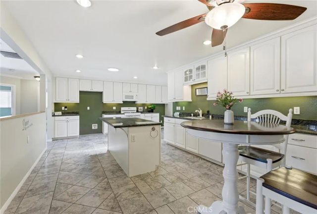 590 N Hemet Street, Hemet, CA 92544