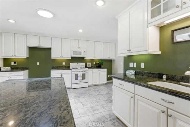 590 N Hemet Street, Hemet, CA 92544