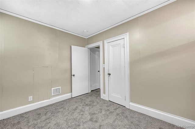 13600 Santa Rosa Drive, Detroit, MI 48238