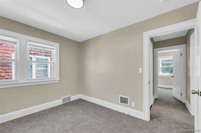 13600 Santa Rosa Drive, Detroit, MI 48238