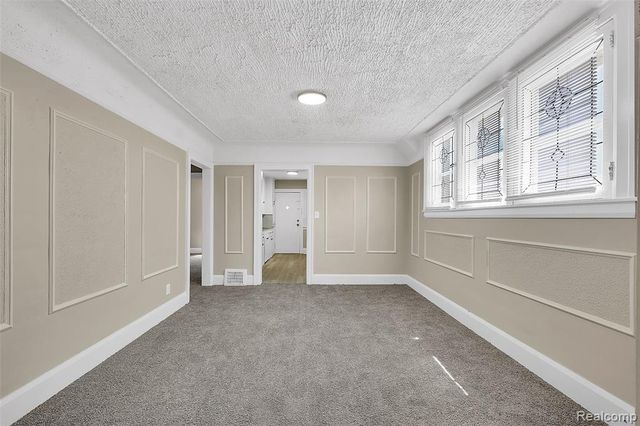 13600 Santa Rosa Drive, Detroit, MI 48238