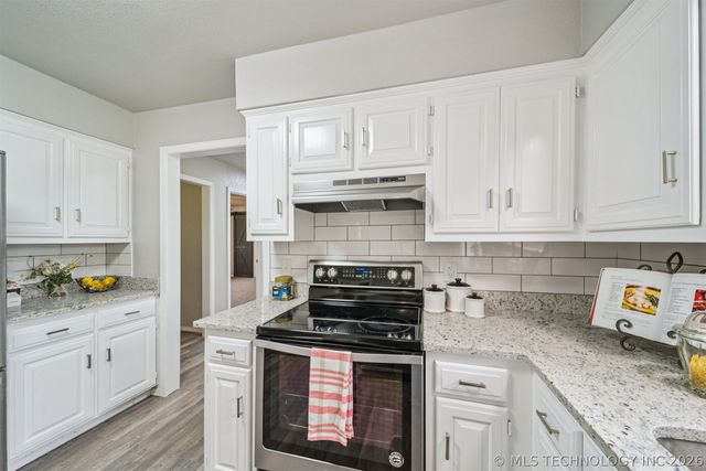 11412 N 193rd East Avenue, Owasso, OK 74055