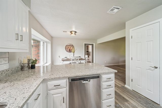 11412 N 193rd East Avenue, Owasso, OK 74055