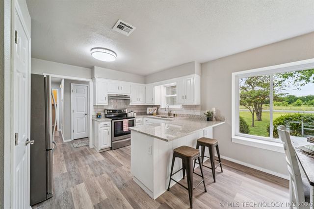 11412 N 193rd East Avenue, Owasso, OK 74055