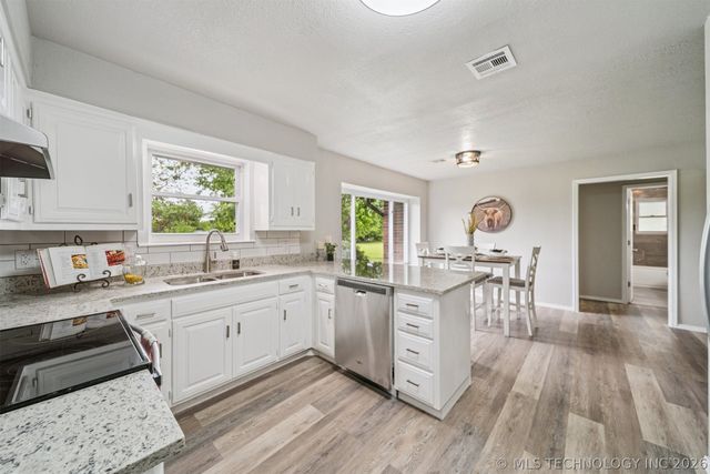 11412 N 193rd East Avenue, Owasso, OK 74055