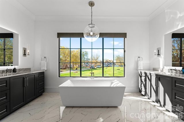 20218 Rainbow Circle, Cornelius, NC 28031