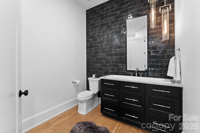 20218 Rainbow Circle, Cornelius, NC 28031