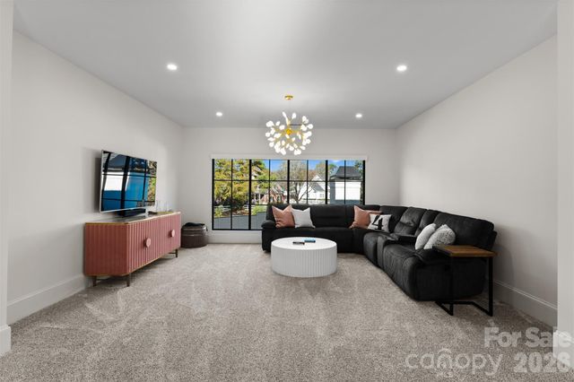 20218 Rainbow Circle, Cornelius, NC 28031