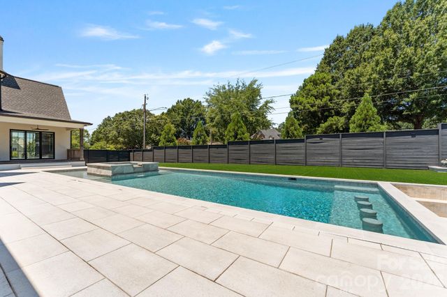 20218 Rainbow Circle, Cornelius, NC 28031