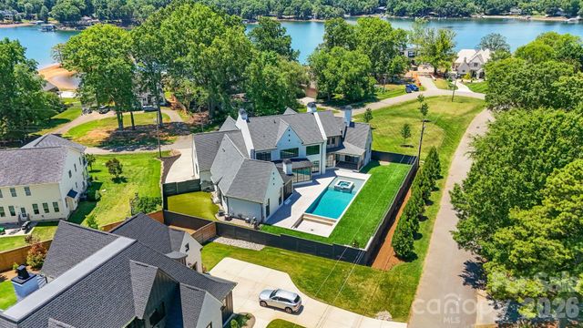 20218 Rainbow Circle, Cornelius, NC 28031