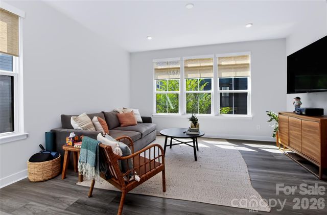 505 Cubitt Court, Charlotte, NC 28205