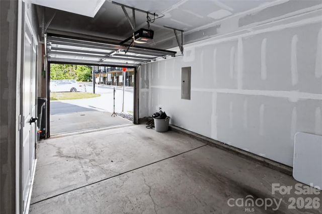 505 Cubitt Court, Charlotte, NC 28205