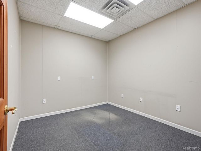 832 W 11 Mile Road, Madison Heights, MI 48071