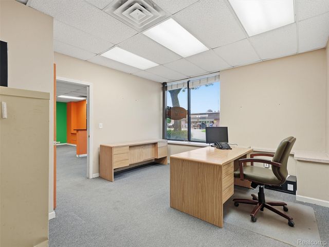 832 W 11 Mile Road, Madison Heights, MI 48071