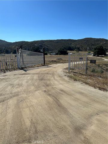 44845 Benton Road, Hemet, CA 92544