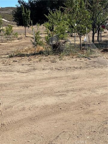 44845 Benton Road, Hemet, CA 92544