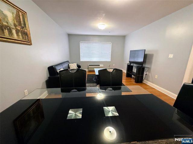 411 E Brinkerhoff Avenue 410, Palisades Park, NJ 07650