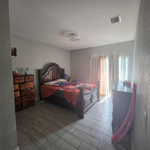 1309 N Santa Catalina Circle, North Lauderdale, FL 33068