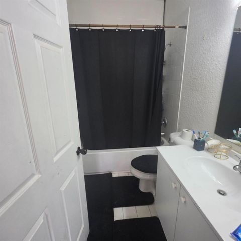 1309 N Santa Catalina Circle, North Lauderdale, FL 33068