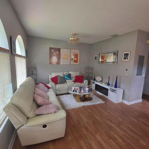 1309 N Santa Catalina Circle, North Lauderdale, FL 33068